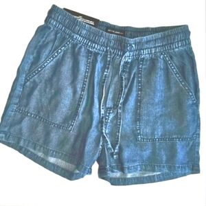 Silver Jeans Co Lyocell Denim shorts dark wash